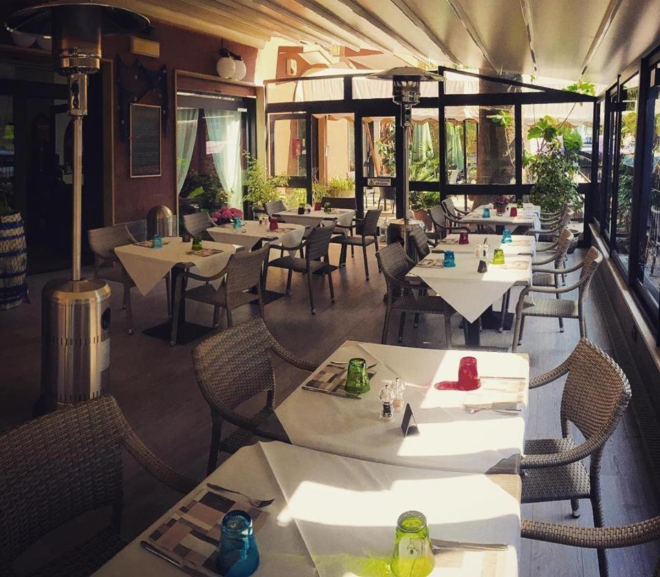 Marina dʼAndora Hotel Jole מראה חיצוני תמונה