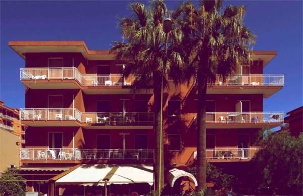 Marina dʼAndora Hotel Jole מראה חיצוני תמונה