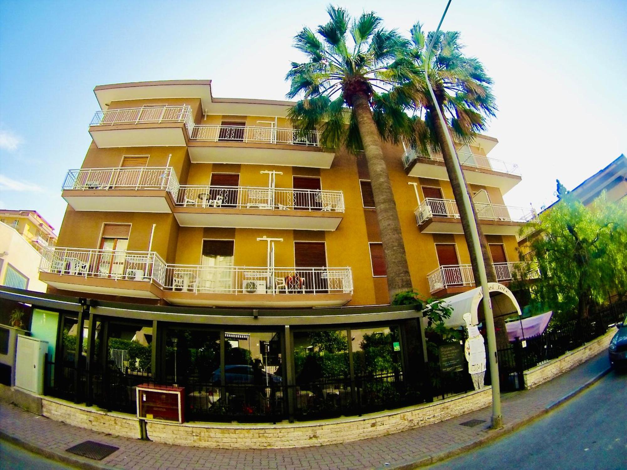 Marina dʼAndora Hotel Jole מראה חיצוני תמונה