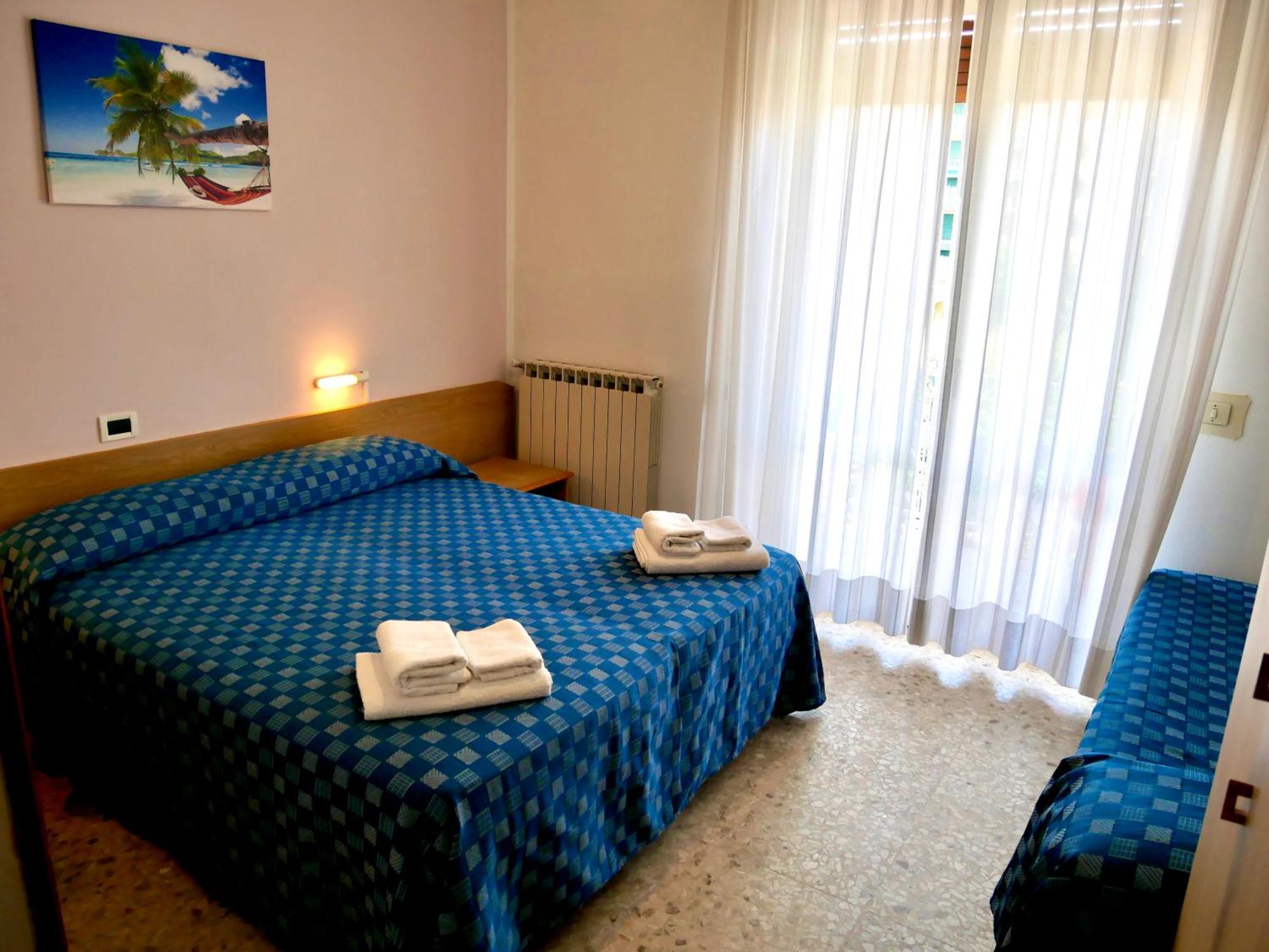 Marina dʼAndora Hotel Jole מראה חיצוני תמונה